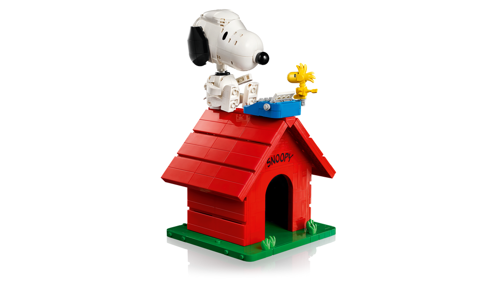 https://www.lego.com/cdn/cs/set/assets/blt63931d77337748f6/21368_WEB_PRI_NOBG.png