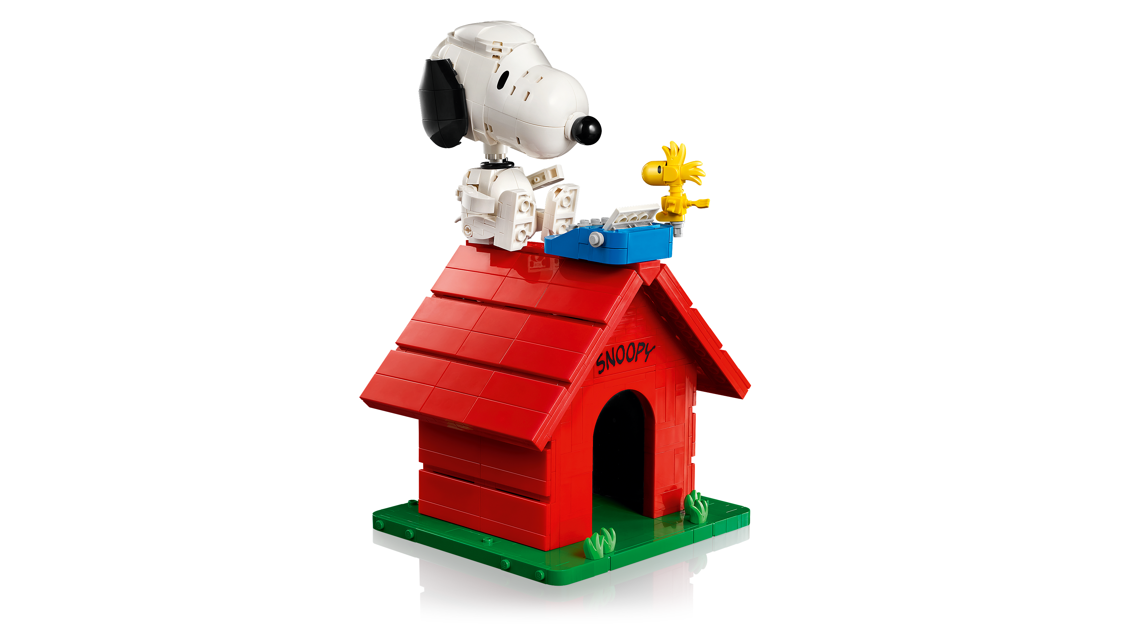 https://www.lego.com/cdn/cs/set/assets/blt63931d77337748f6/21368_WEB_PRI_NOBG.png