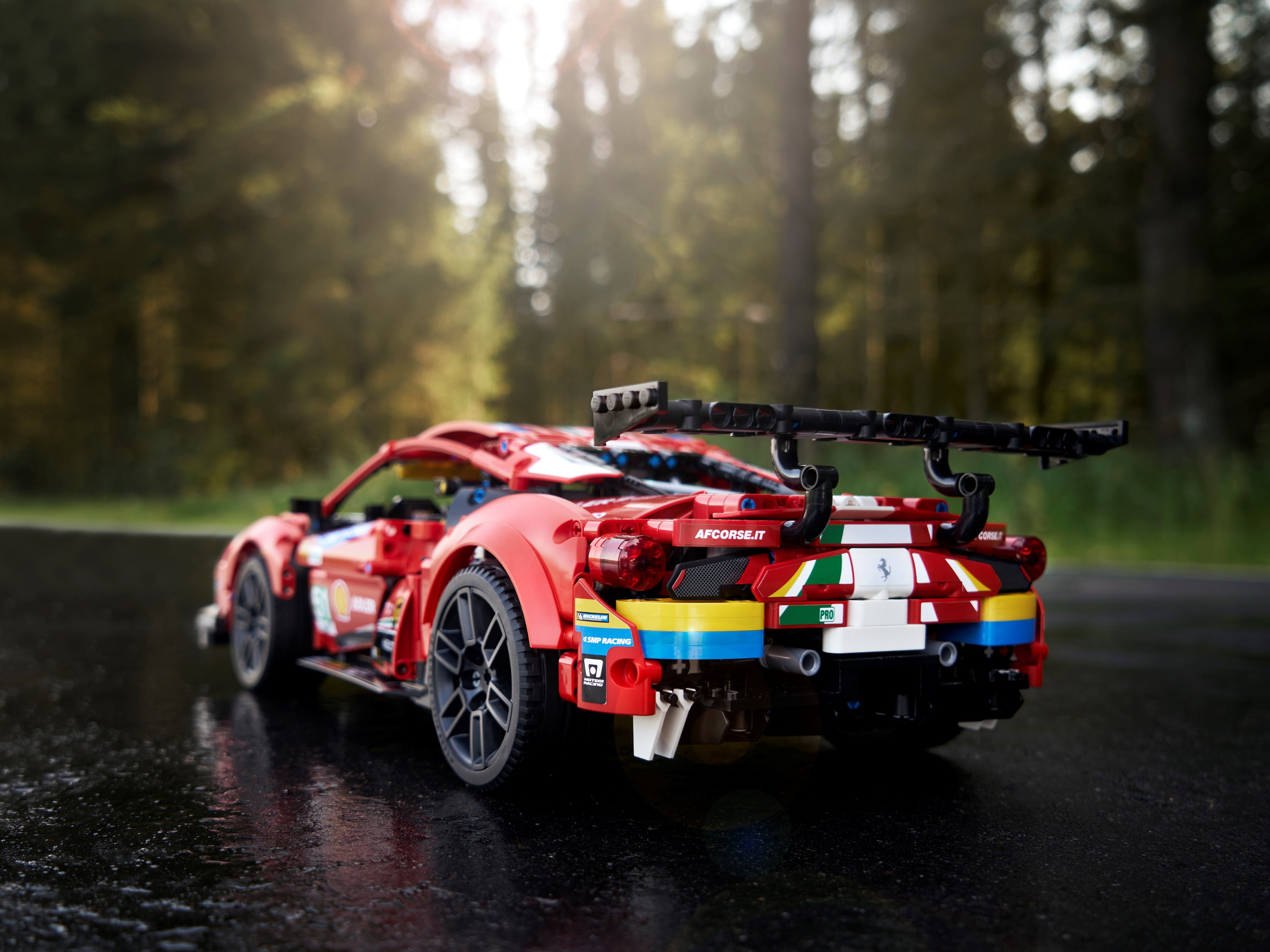 https://www.lego.com/cdn/cs/set/assets/blt8059294496c7fde2/42125_alt9.jpg