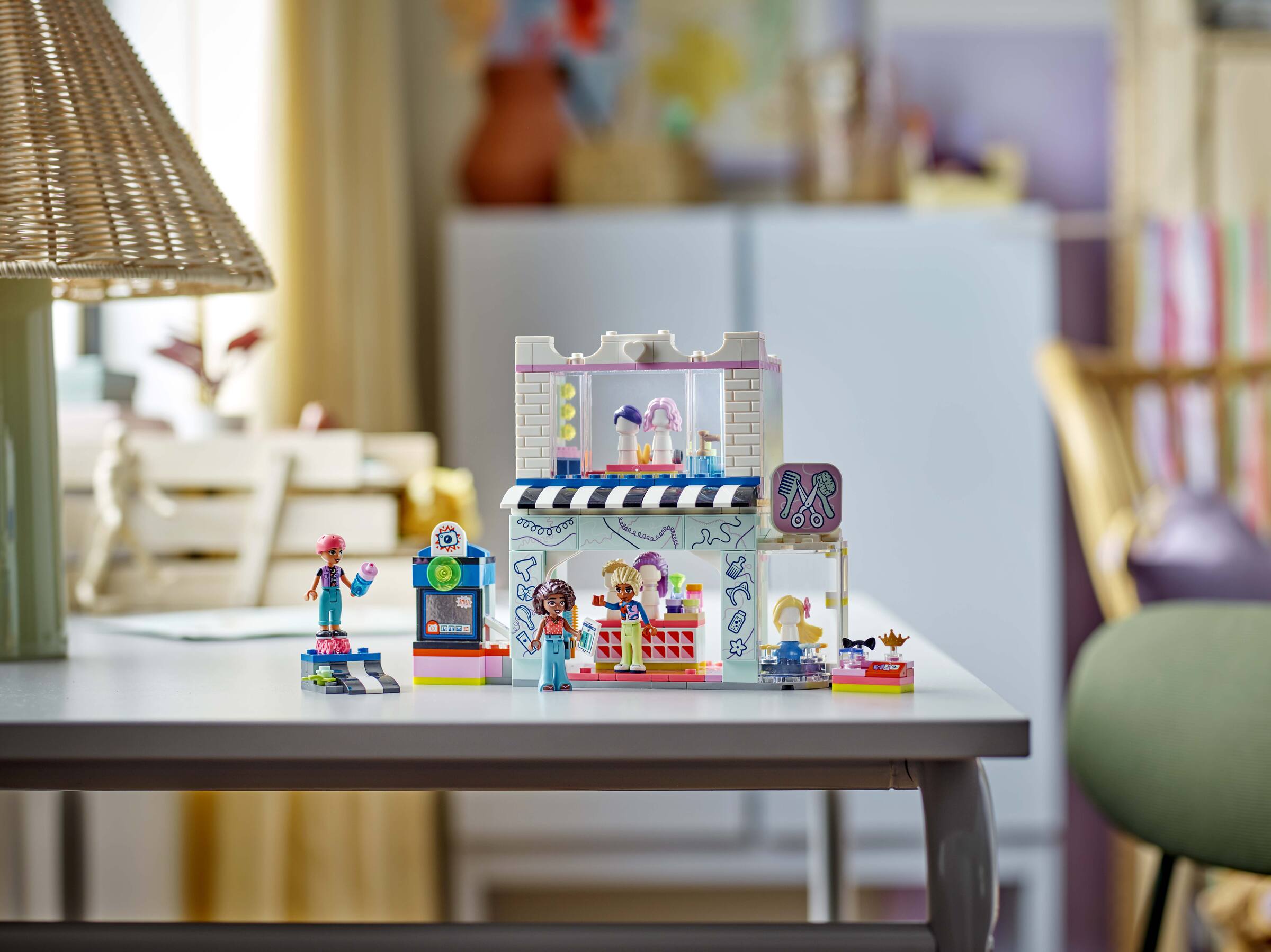LEGO Friends - Hair Salon and Accessories Store - 42662