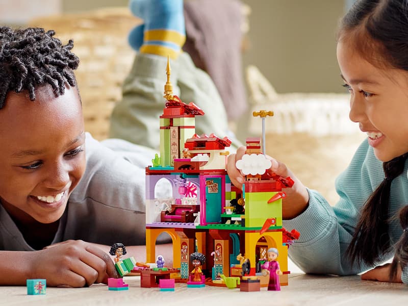 The Madrigal House LEGO Set 43202 – Disney Encanto