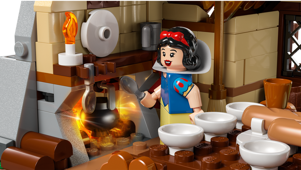 https://www.lego.com/cdn/cs/set/assets/blt4e473dde0426ada1/43242_alt4.png