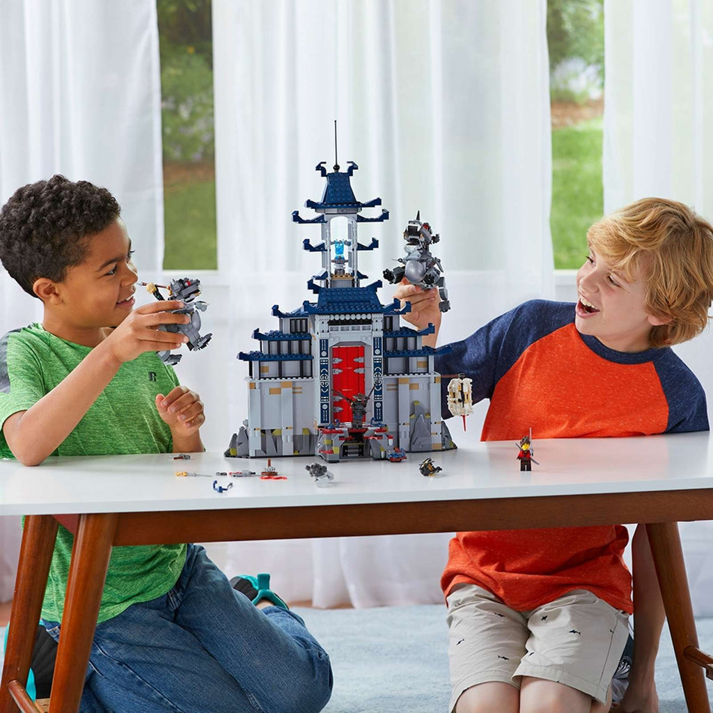 https://www.lego.com/cdn/cs/set/assets/bltfcf40c1d52a48a3f/70617_alt4.jpg?format=webply&fit=bounds&quality=60&width=800&height=800&dpr=2