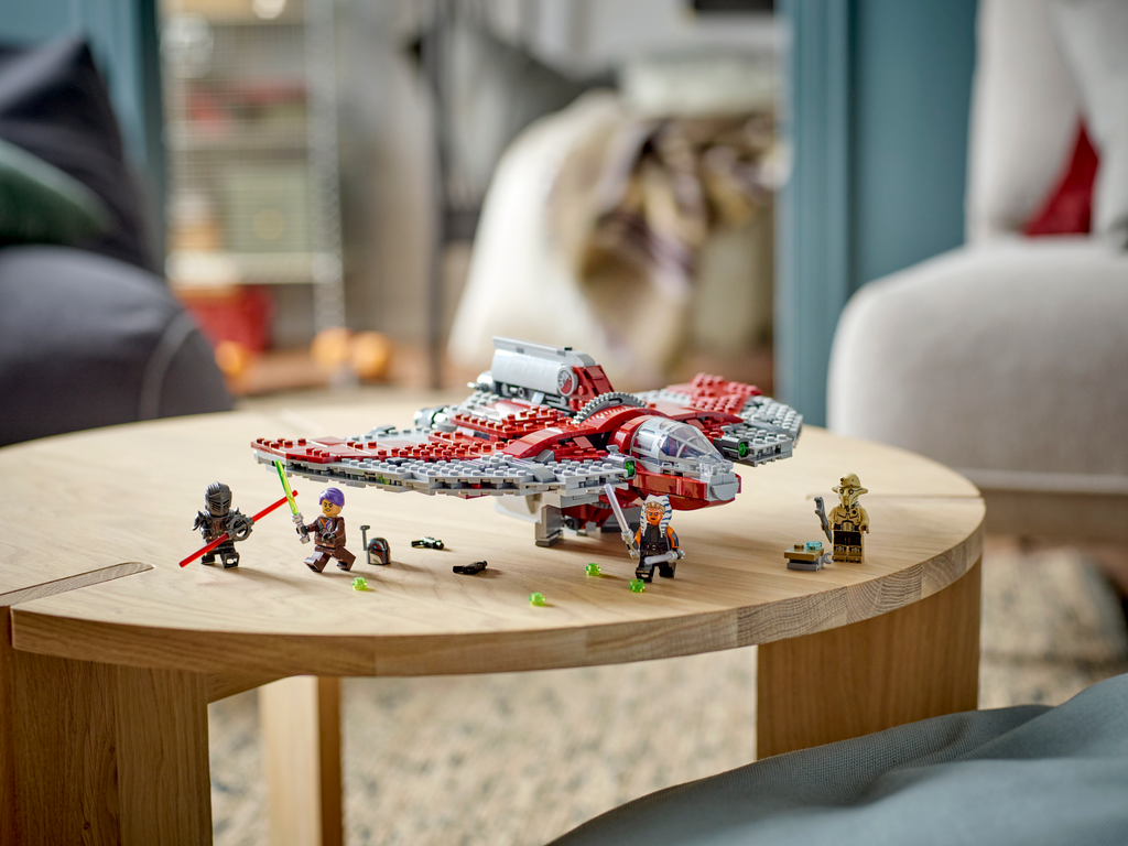 https://www.lego.com/cdn/cs/set/assets/blt2964b1285f095c2b/75362_alt9.png