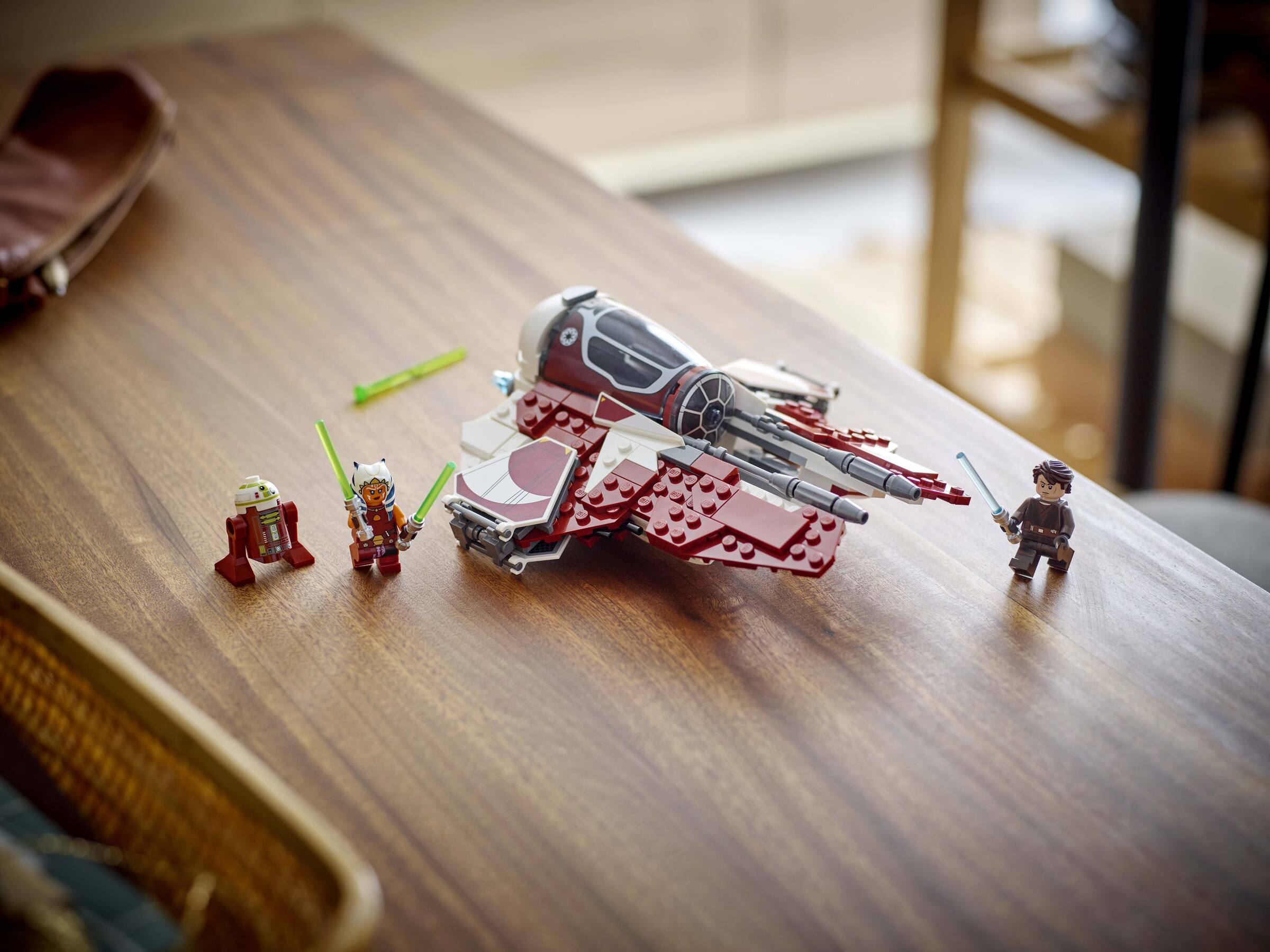 LEGO Star Wars - Ahsoka's Jedi Interceptor - 75401