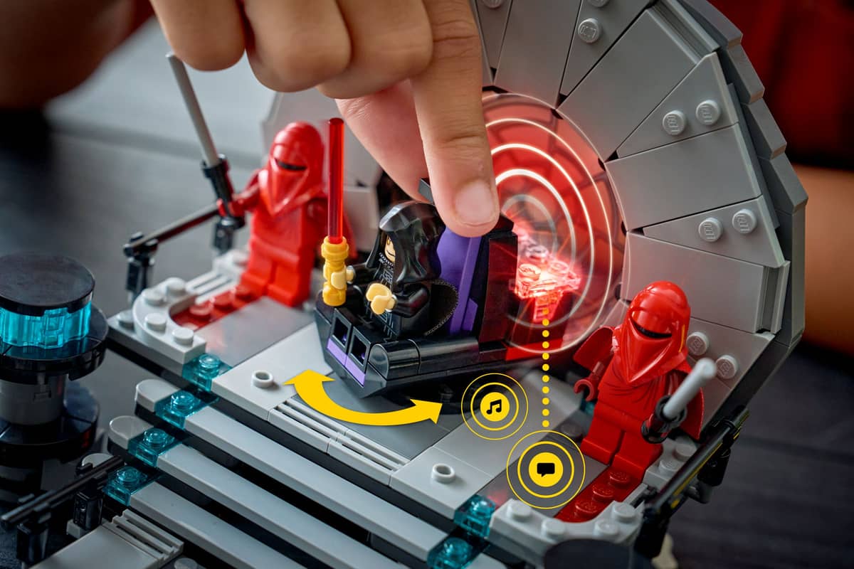 https://www.lego.com/cdn/cs/set/assets/blt15bf2bb2f2a2a282/75427_Lifestyle_cons_2.jpg?format=webply&fit=bounds&quality=70&width=800&height=800&dpr=1.5