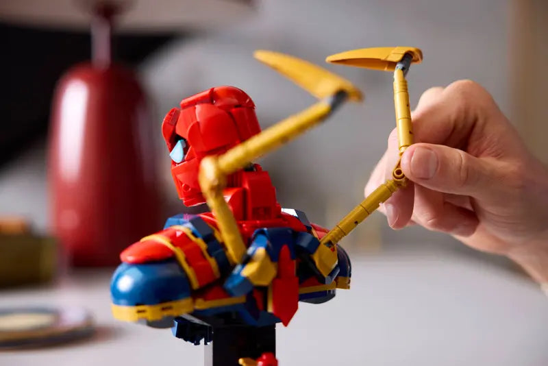 Lego Marvel Super Heroes Iron Spider-Man Bust