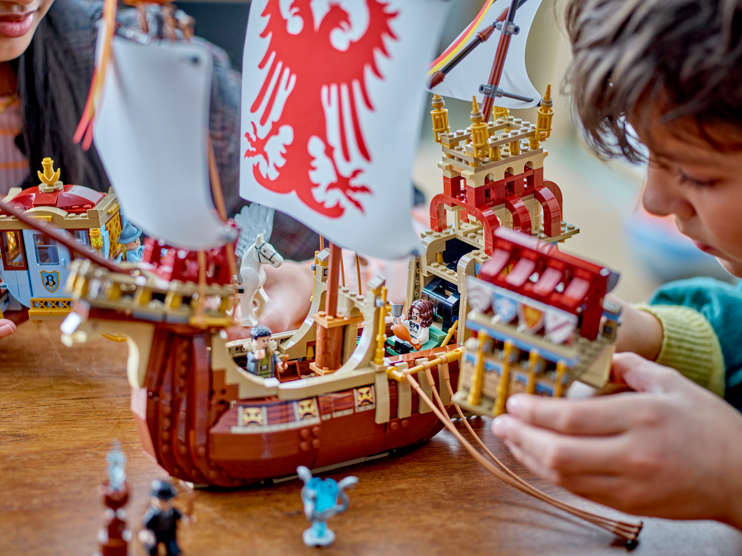 https://www.lego.com/cdn/cs/set/assets/bltf22149c0682aa543/76440_Lifestyle_cons_2.png