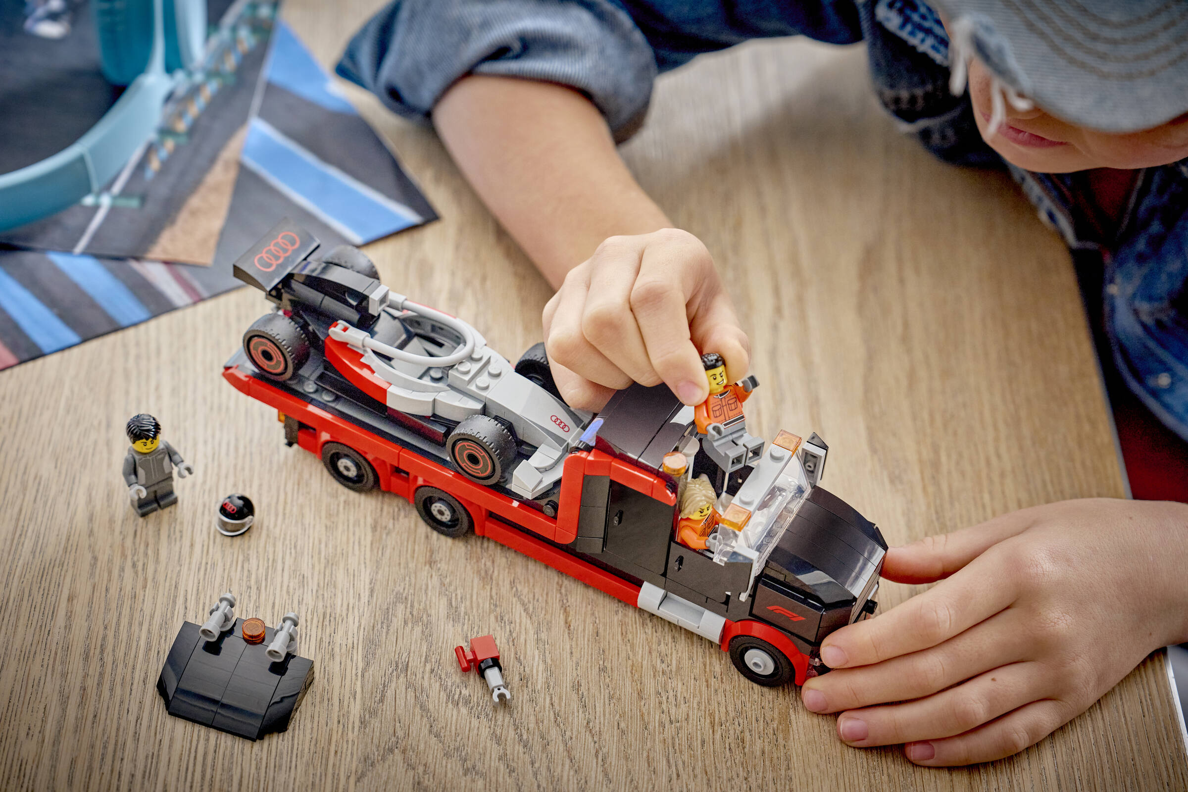 LEGO City F1 Display Truck with Audi F1 Race Car-60493-Bricking Lebanon