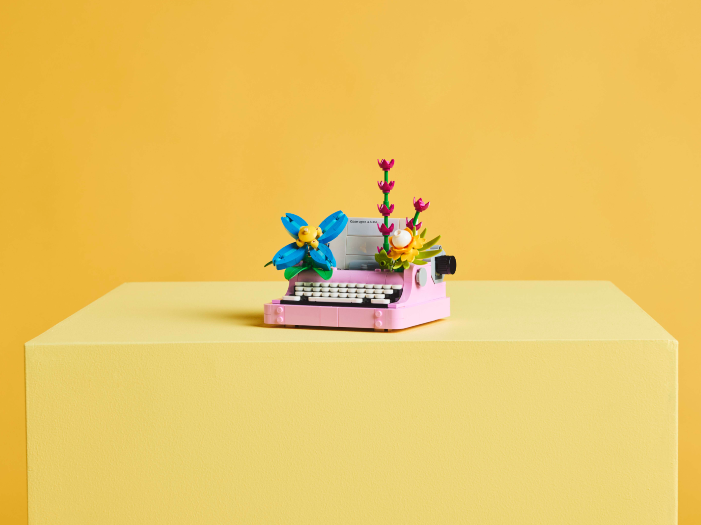 LEGO Creator 3-in-1 Typewriter with Flowers Set