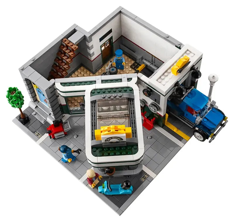 LEGO Creator Expert Corner Garage 10264-Bricking Lebanon