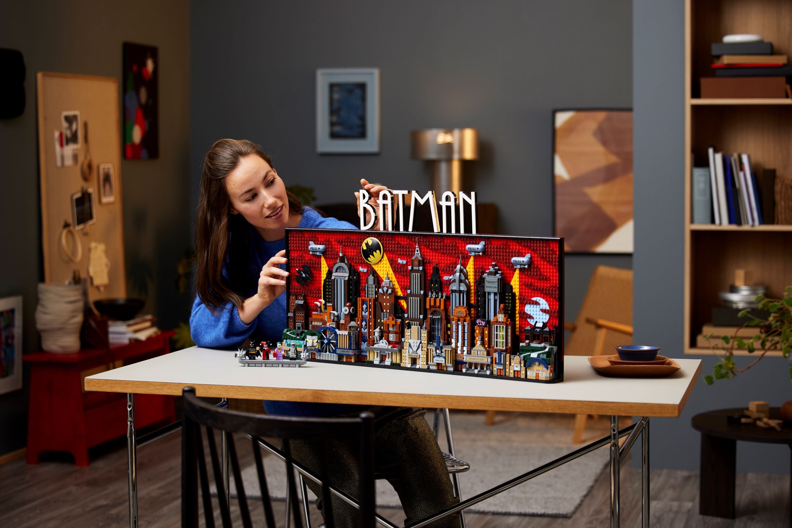 LEGO DC Batman: The Animated Series Gotham City Skyline Set 76271-LEGO-Bricking Lebanon