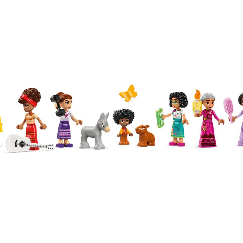 https://www.lego.com/cdn/cs/set/assets/bltf2323443f0f66773/43245_alt3.png?fit=crop&quality=80&width=800&height=800&dpr=1