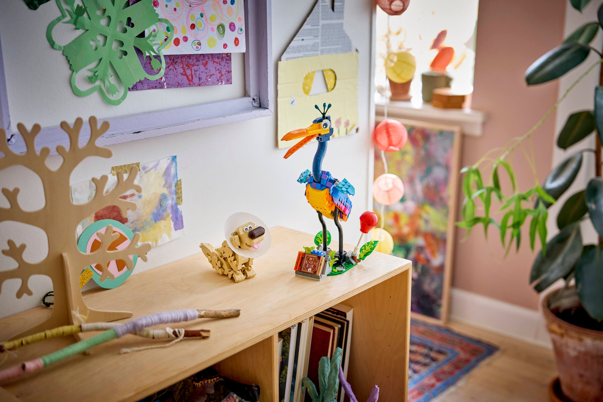 LEGO Disney and Pixar Up Kevin and Dug Posable Figures-43290-Bricking Lebanon