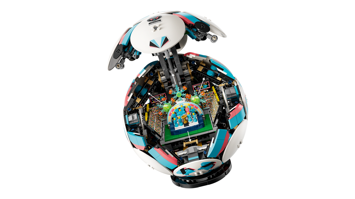 LEGO Editions Soccer Ball 43019 Sports Display-Bricking Lebanon