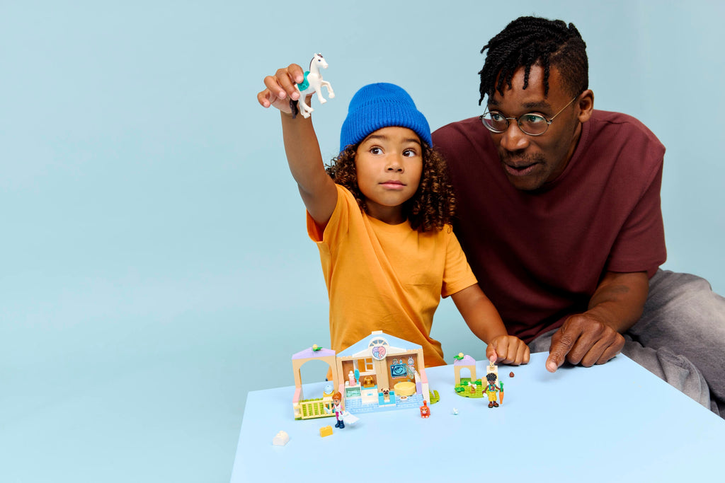 LEGO Friends Animal Vet Clinic Building Set with 5 Animal Figures-Lego / Friends-Bricking Lebanon