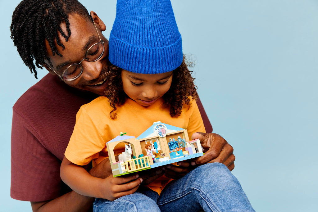 LEGO Friends Animal Vet Clinic Building Set with 5 Animal Figures-Lego / Friends-Bricking Lebanon