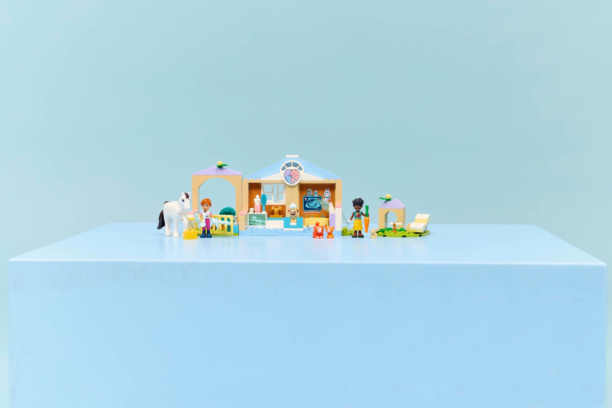 LEGO Friends Animal Vet Clinic Building Set with 5 Animal Figures-Lego / Friends-Bricking Lebanon