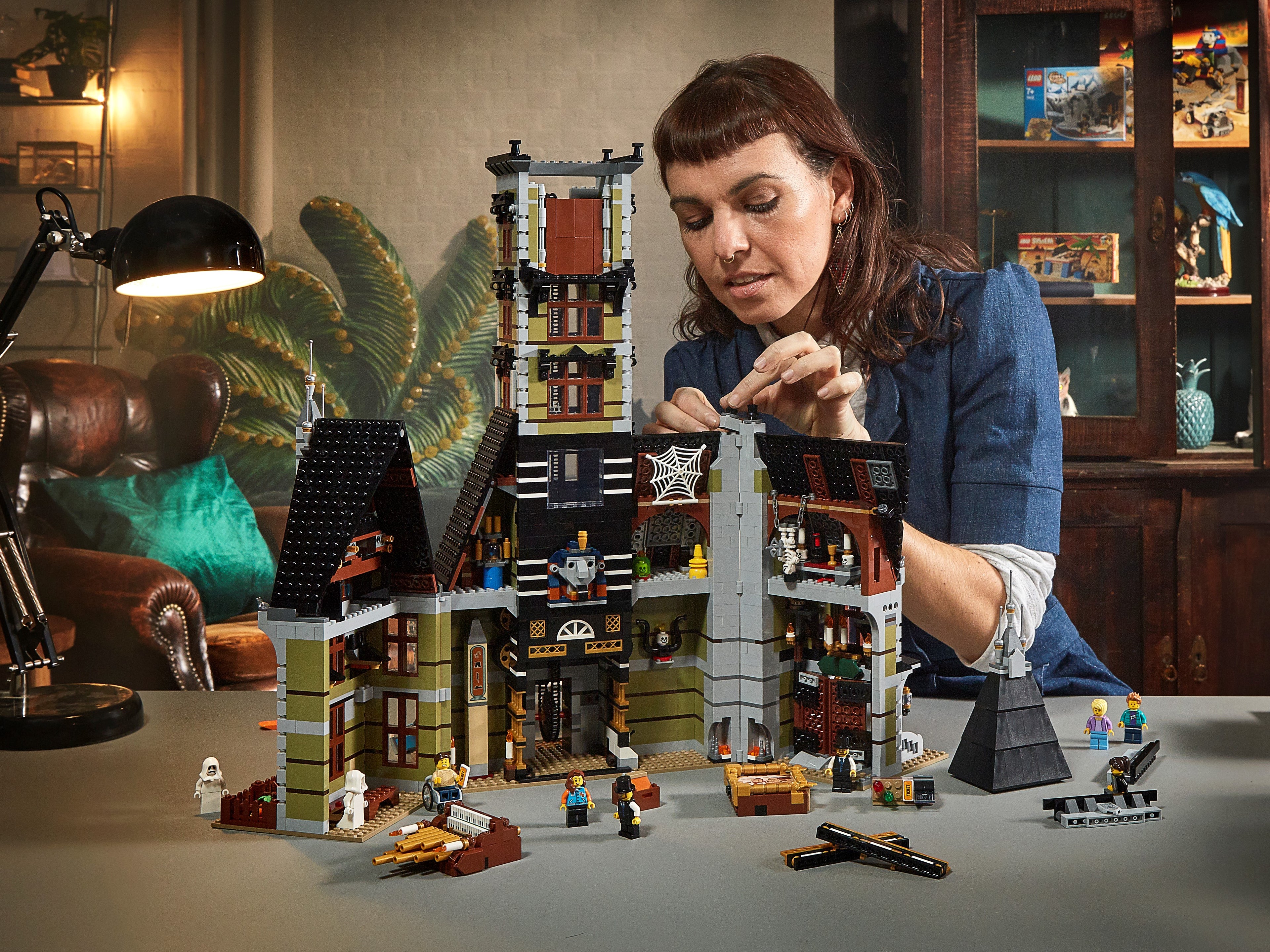 LEGO Haunted House 10273 Buildable Model With Free‑Fall Ride