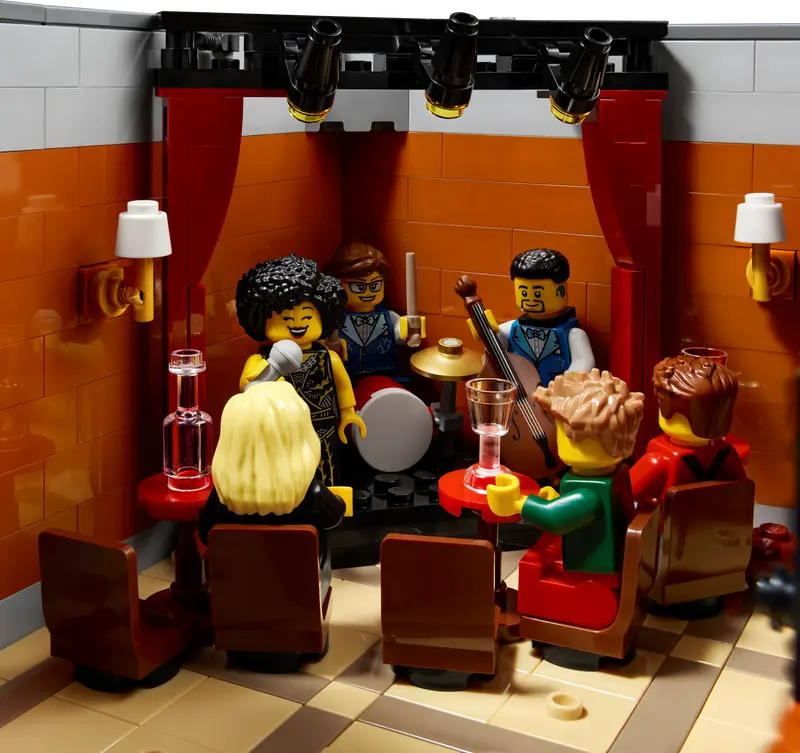 LEGO Icons Jazz Club-Bricking Lebanon