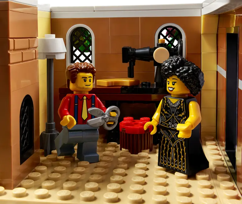 LEGO Icons Jazz Club-Bricking Lebanon