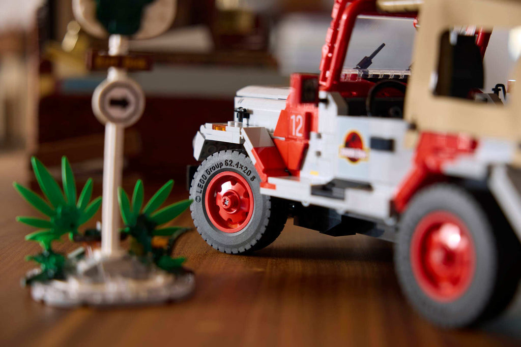 LEGO Jurassic Park Jeep Wrangler 77984