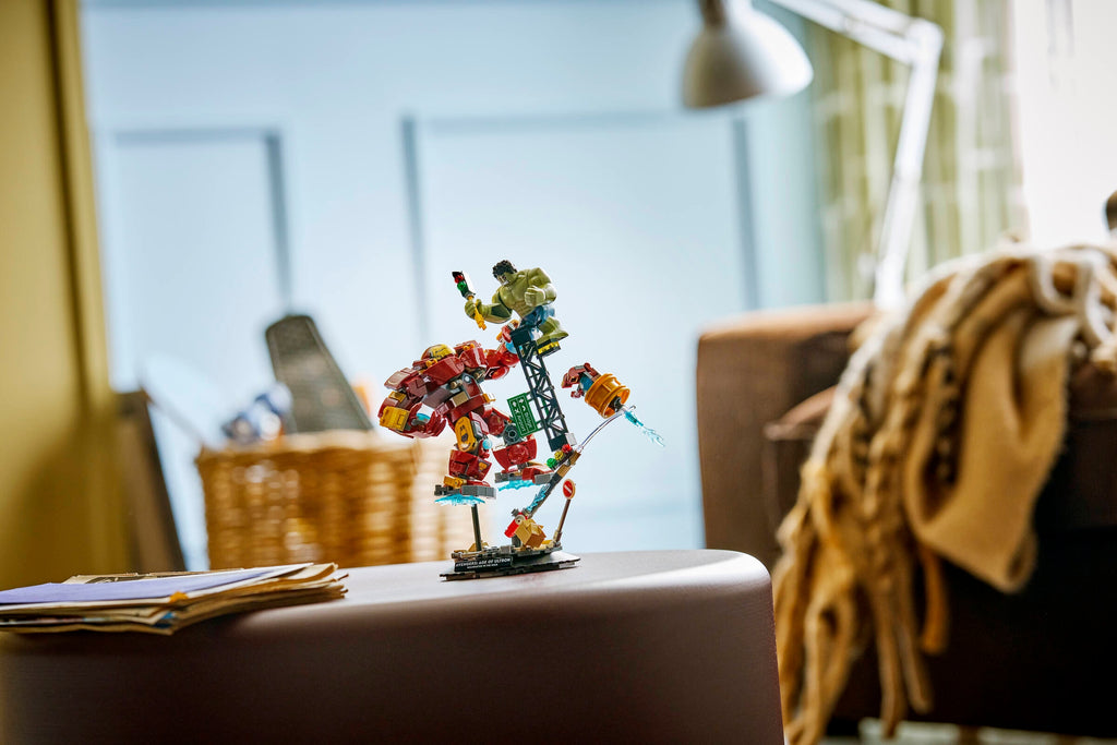 LEGO Marvel Epic Battle Hulkbuster vs The Hulk 76343 Set-Lego / Marvel Super Heroes-Bricking Lebanon