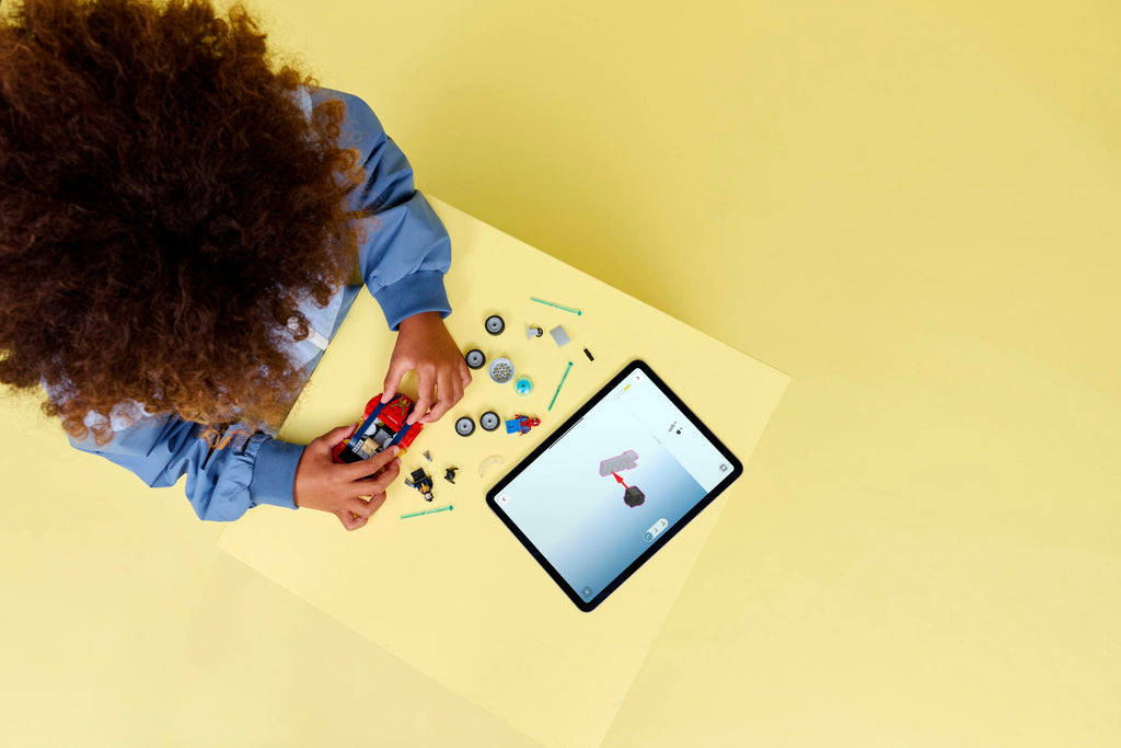 LEGO Marvel Spider-Man Car vs Venomized Wolverine Building Set 76336-Lego / Marvel Super Heroes-Bricking Lebanon