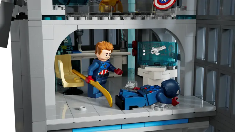 LEGO Marvel Super Heroes Avengers Tower-Bricking Lebanon