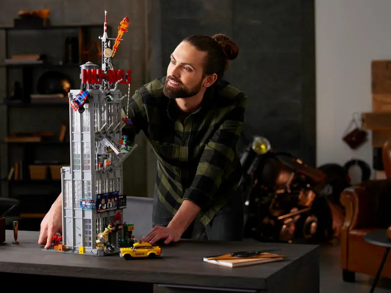 LEGO Marvel Super Heroes Daily Bugle-Bricking Lebanon