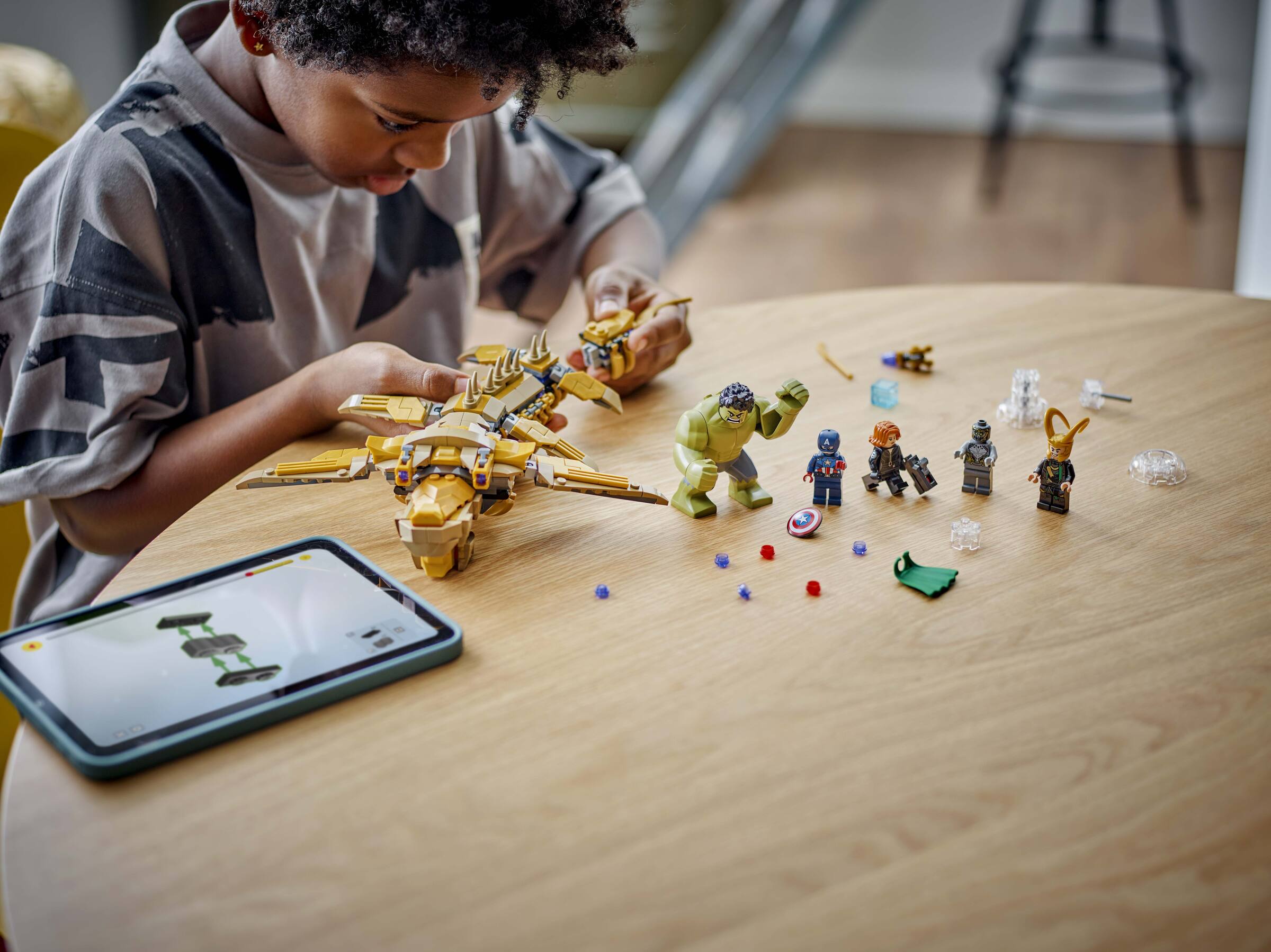 https://www.lego.com/cdn/cs/set/assets/bltbb40df5d06ca25c6/76290_Lifestyle_build.jpg