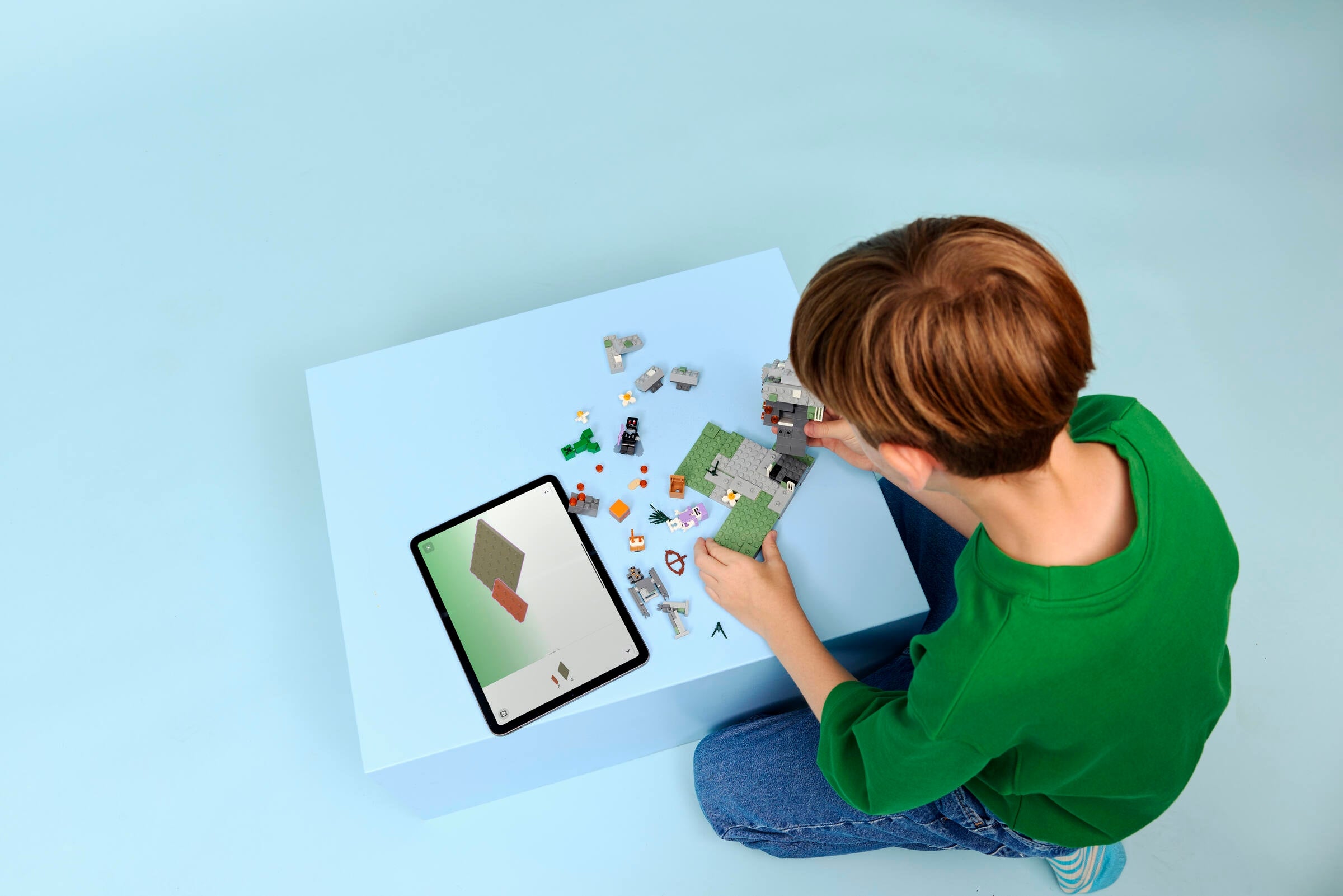 LEGO Minecraft The Pale Garden 21586 Building Set with Mothman-Lego / Minecraft-Bricking Lebanon