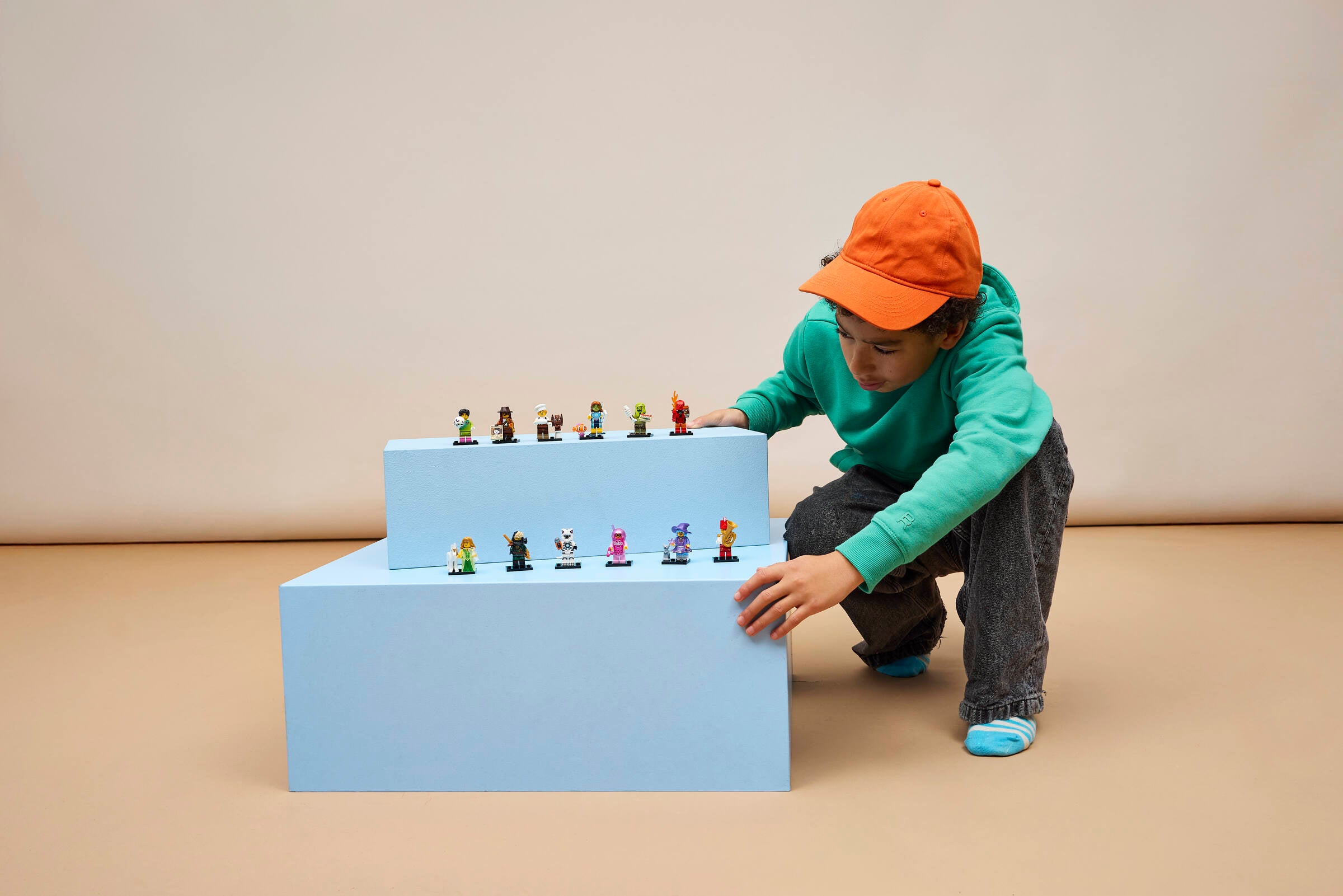 https://www.lego.com/cdn/cs/set/assets/blt282ef71b9a709246/bltb0549d82daa2d4ff-71052_Lifestyle_Cons.jpg