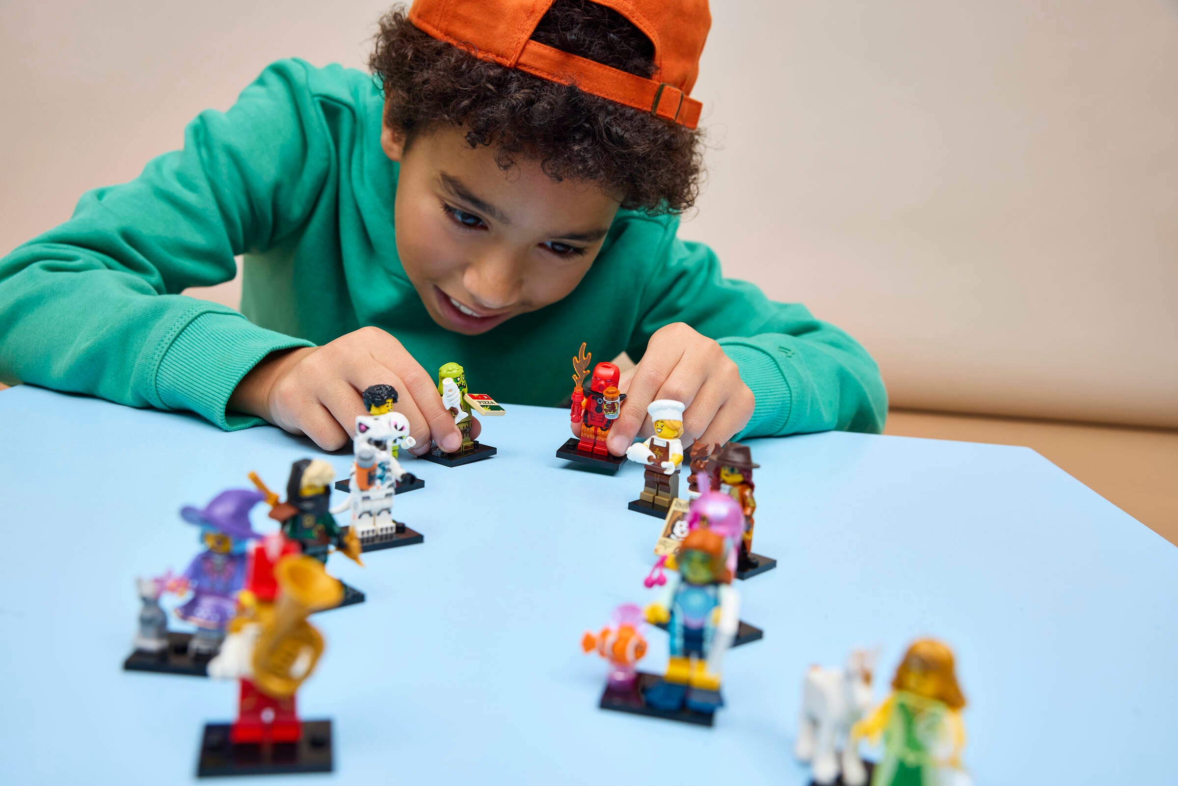 https://www.lego.com/cdn/cs/set/assets/blt429518fed5d645fb/bltb0549d82daa2d4ff-71052_Lifestyle_Cons_03.jpg