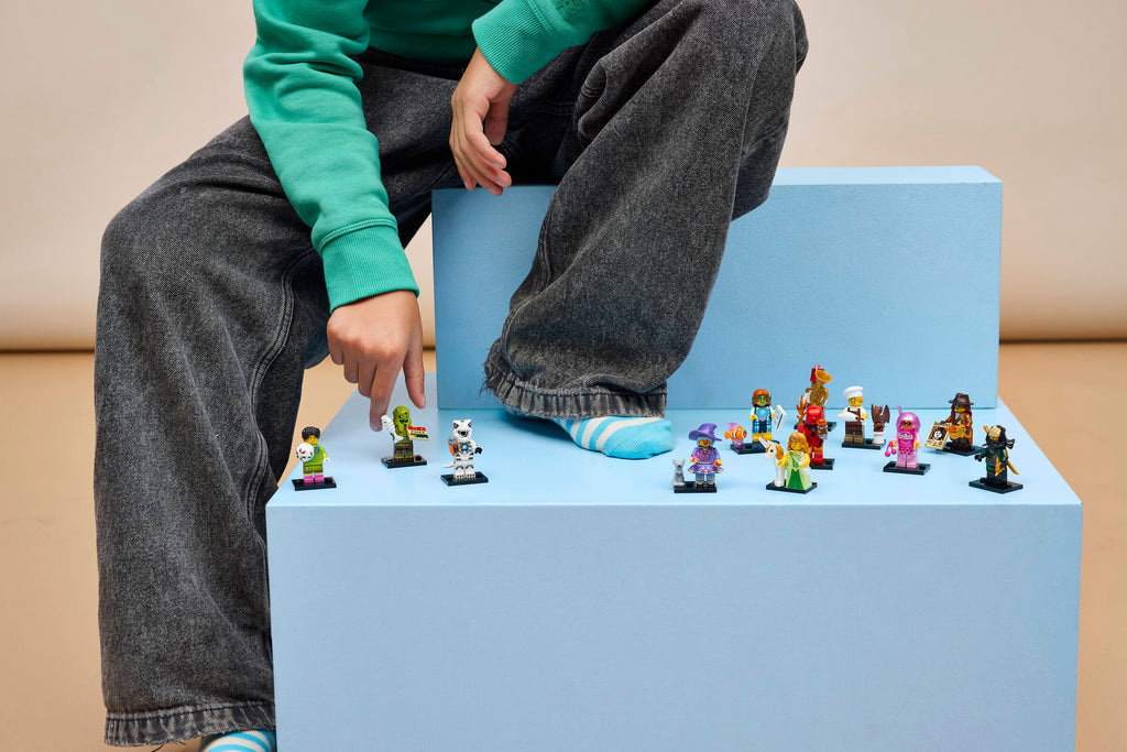https://www.lego.com/cdn/cs/set/assets/blt04b0544bb45426ca/bltb0549d82daa2d4ff-71052_Lifestyle_Cons_02.jpg