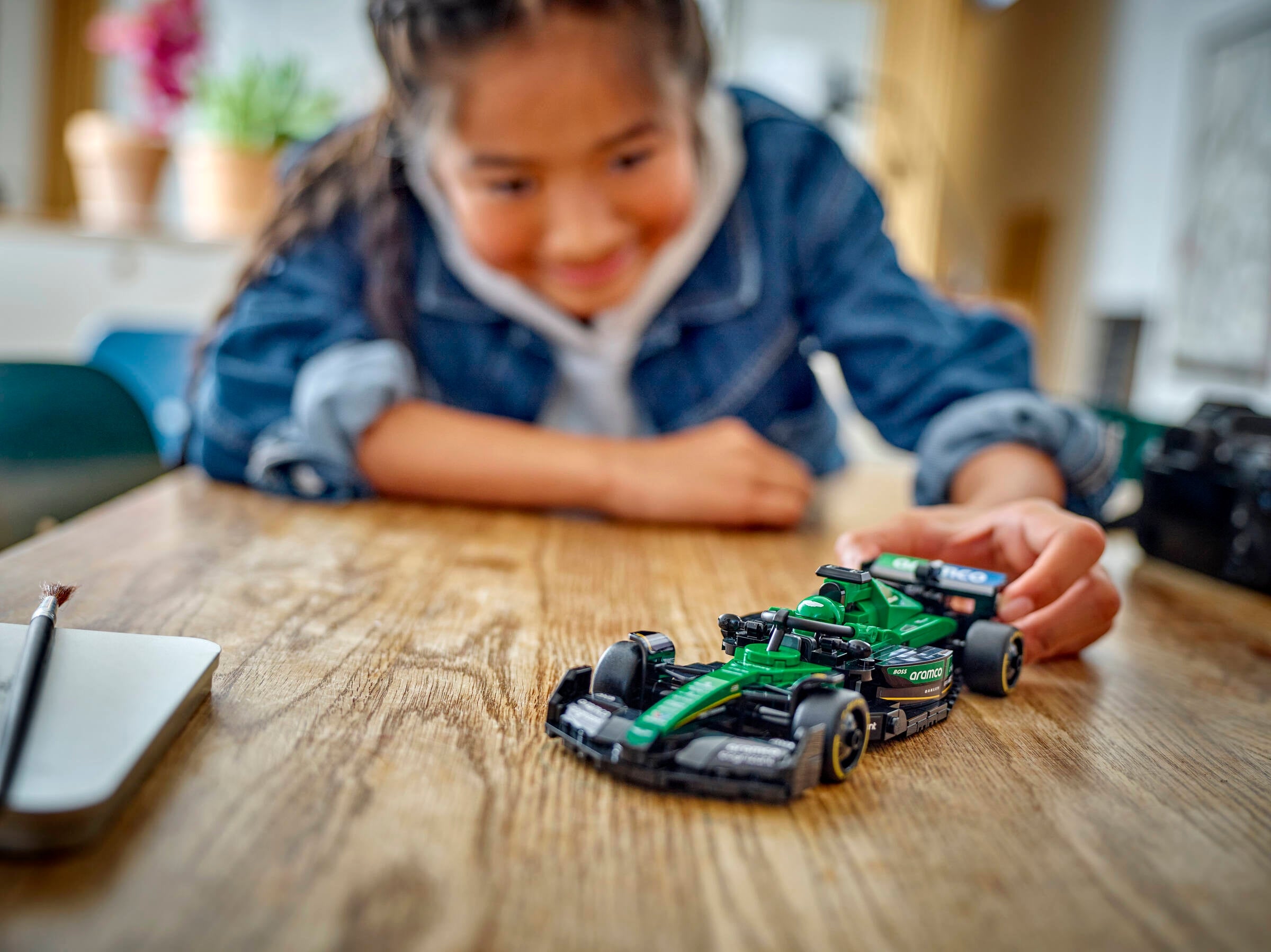 LEGO Speed Champions Aston Martin Aramco F1 AMR24 Race Car Set-Lego / Speed-Bricking Lebanon