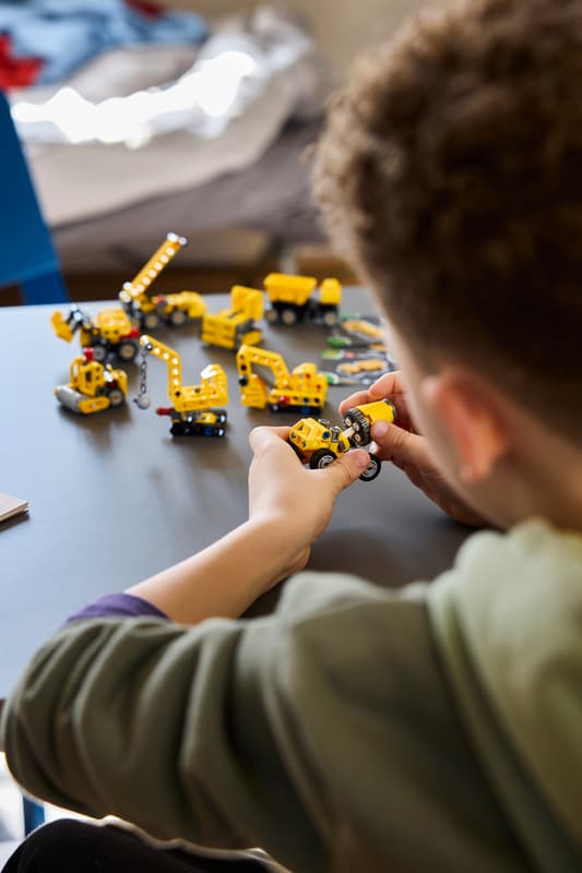 LEGO Technic - Mighty Machines Construction Set - 42233