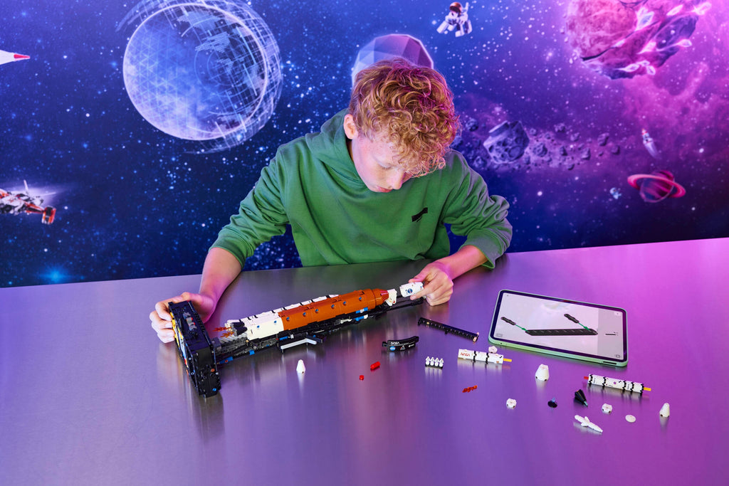 LEGO Technic NASA Artemis Space Launch System Rocket 42221 Building Set-Lego / Technic-Bricking Lebanon