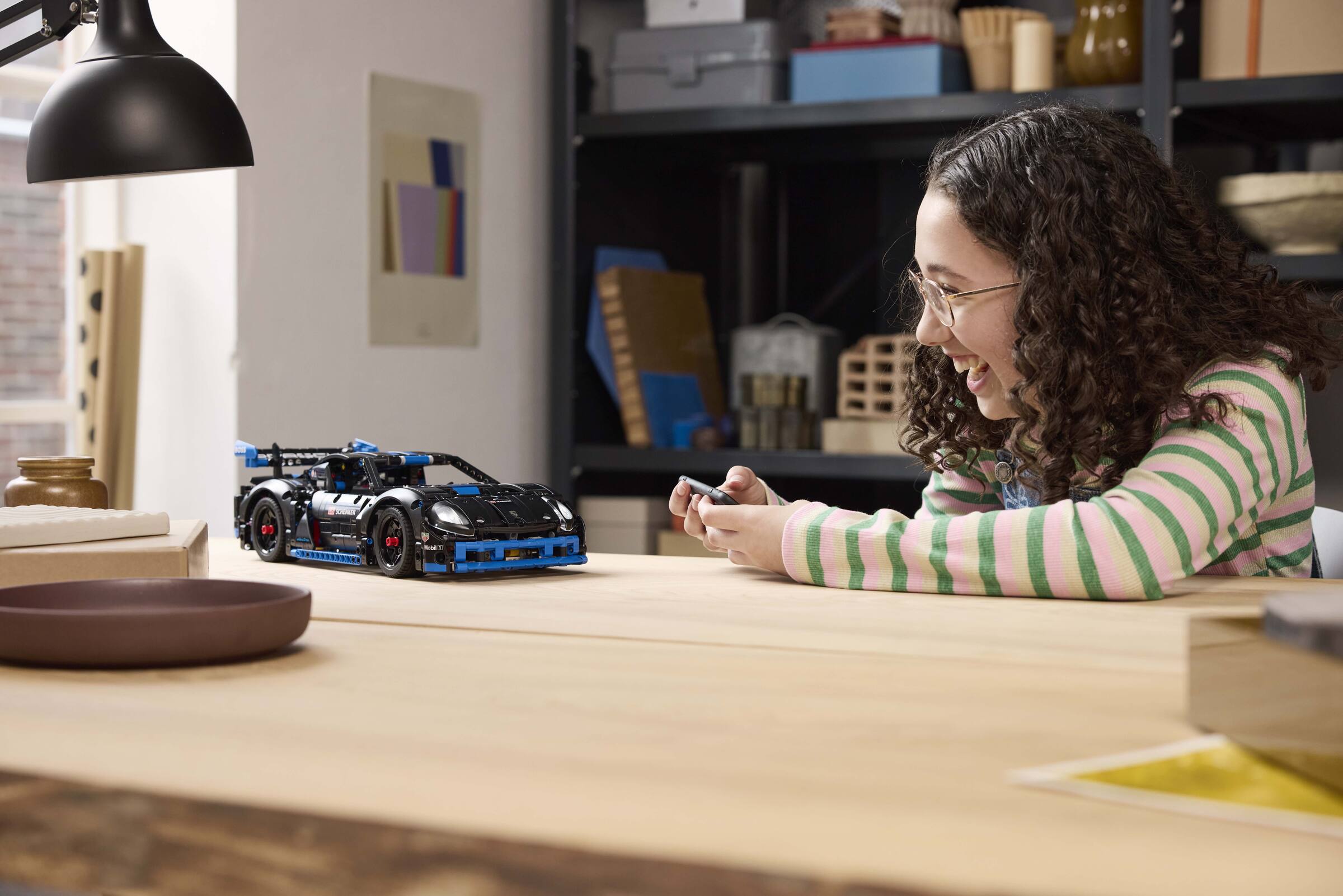 https://www.lego.com/cdn/cs/set/assets/blt3252c6297a076149/42176_Lifestyle_Cons.jpg