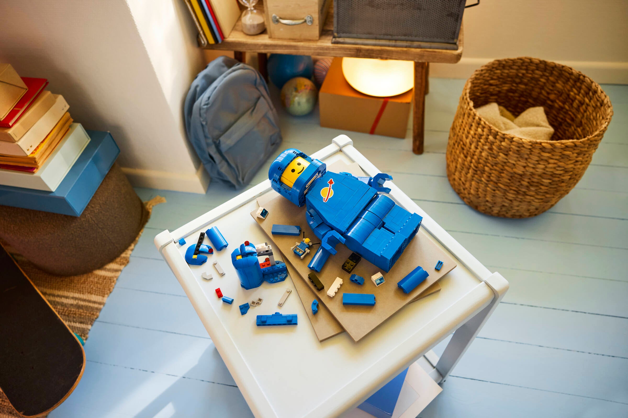 LEGO Up-Scaled Blue Astronaut Minifigure Building Set 40921-40921-Bricking Lebanon