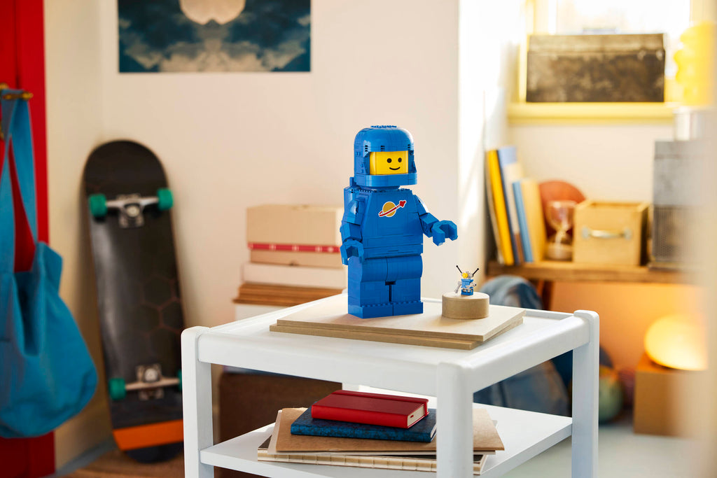 LEGO Up-Scaled Blue Astronaut Minifigure Building Set 40921-40921-Bricking Lebanon