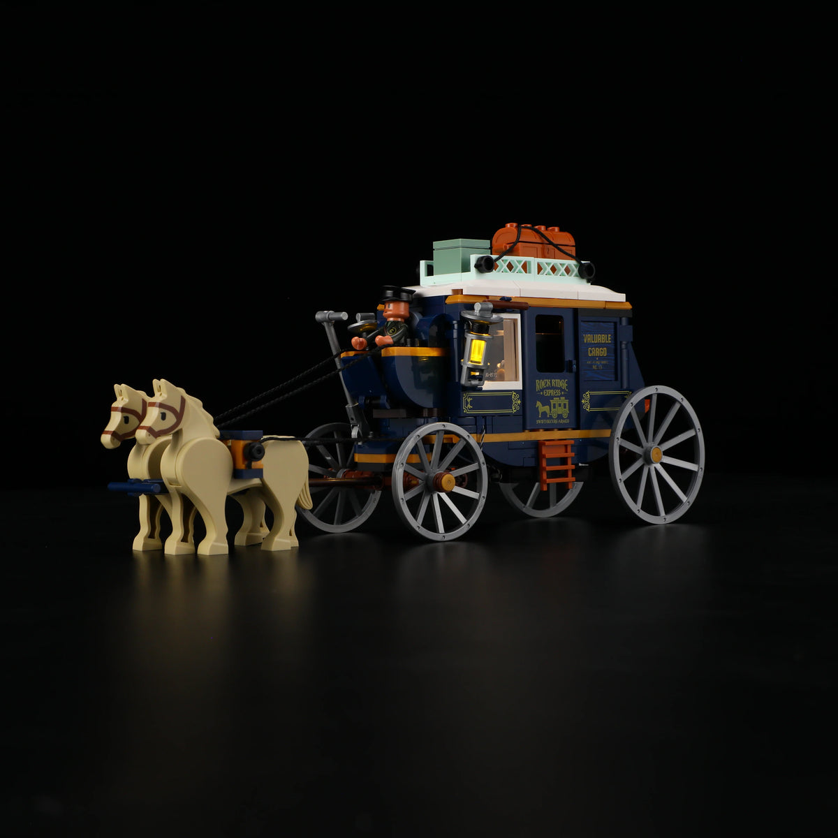 Lumibricks Treasure Stagecoach L9099-Bricking Lebanon