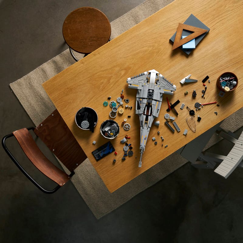 https://www.lego.com/cdn/cs/set/assets/bltd0f34b6c54126162/blt2f8fb720e38f6e09-75442_Lifestyle_Build_01.jpg?fit=crop&quality=80&width=800&height=800&dpr=1