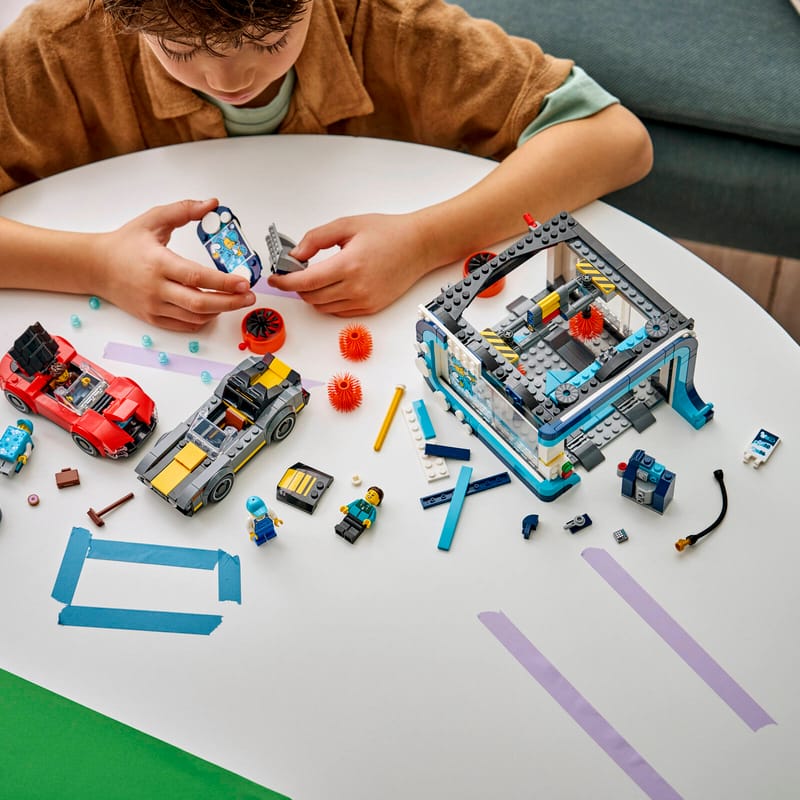 https://www.lego.com/cdn/cs/set/assets/blt08fbec7b238ce503/blt33a2eda4c9d743f2-60497_Lifestyle_build.jpg?fit=crop&quality=80&width=800&height=800&dpr=1