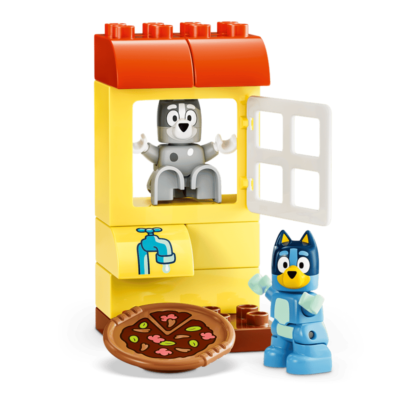 https://www.lego.com/cdn/cs/set/assets/blt61d189ab265874eb/blt764d70dee91bf5cc-10469_WEB_SEC02_NOBG.png?fit=crop&quality=80&width=800&height=800&dpr=1