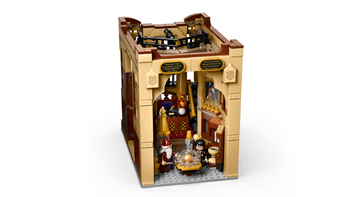 https://www.lego.com/cdn/cs/set/assets/blt8e8efdacc0402445/blt769e7259c78b03c4-76478_WEB_SEC05_NOBG.png?format=webply&fit=bounds&quality=70&width=800&height=800&dpr=1.5
