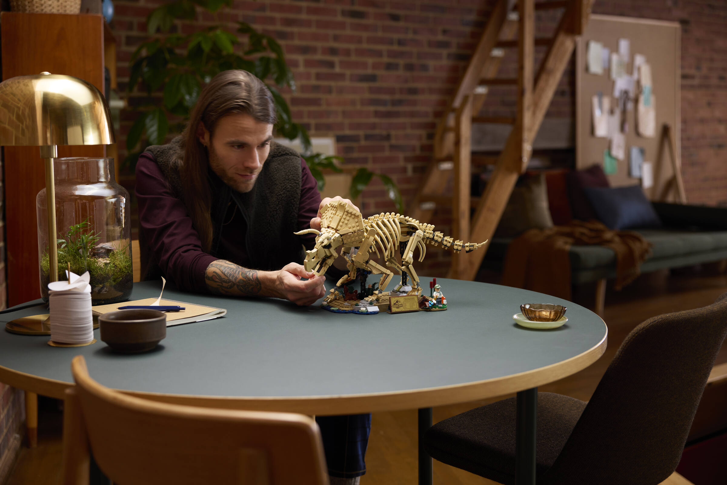 https://www.lego.com/cdn/cs/set/assets/blt8951e4ad842ed24a/blt7dfb23345a86bf30-77985_Lifestyle_Cons_01.jpg