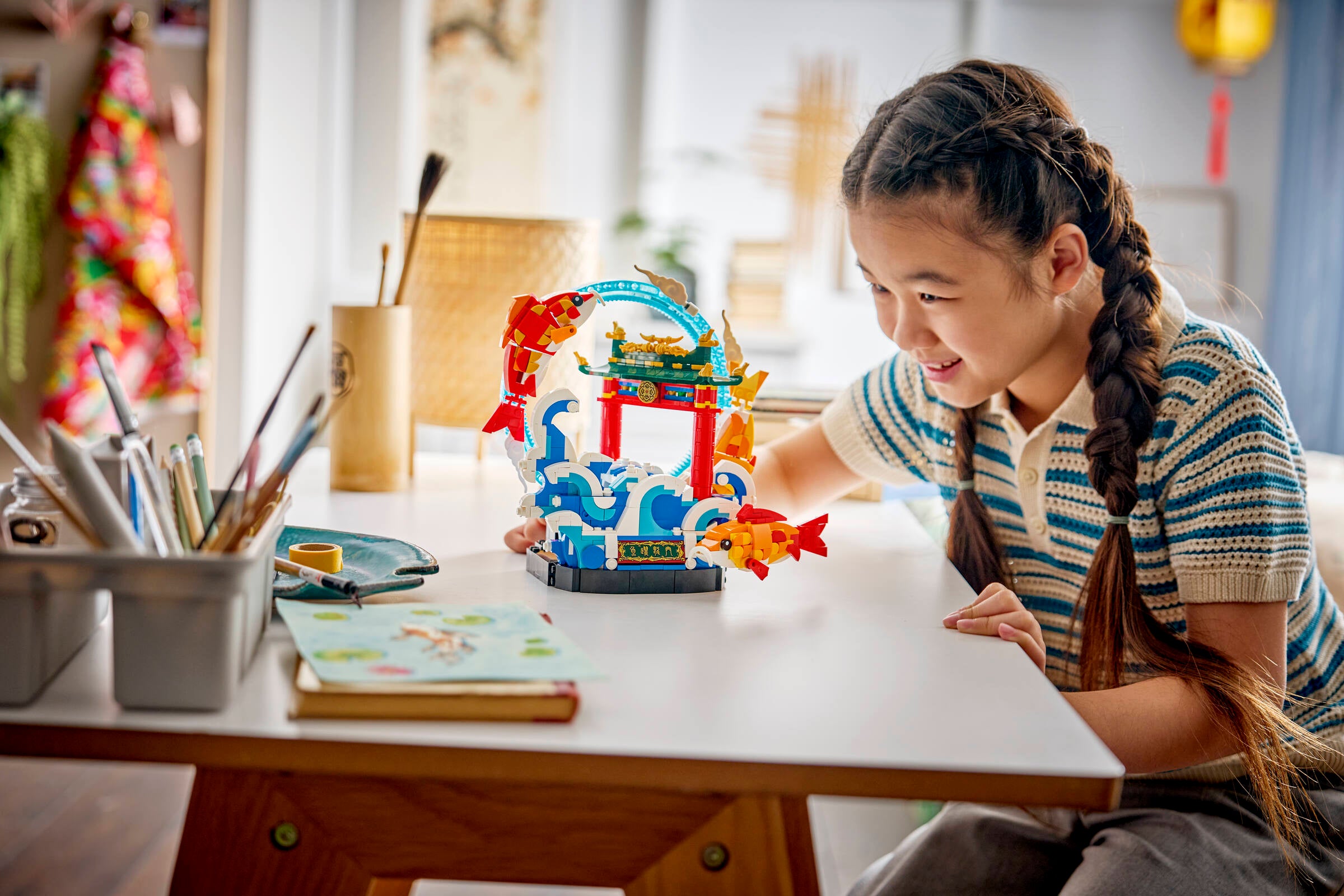 https://www.lego.com/cdn/cs/set/assets/blt36142f9bb8114c3a/blt86e9a60d10a49026-80120_Lifestyle_cons.jpg