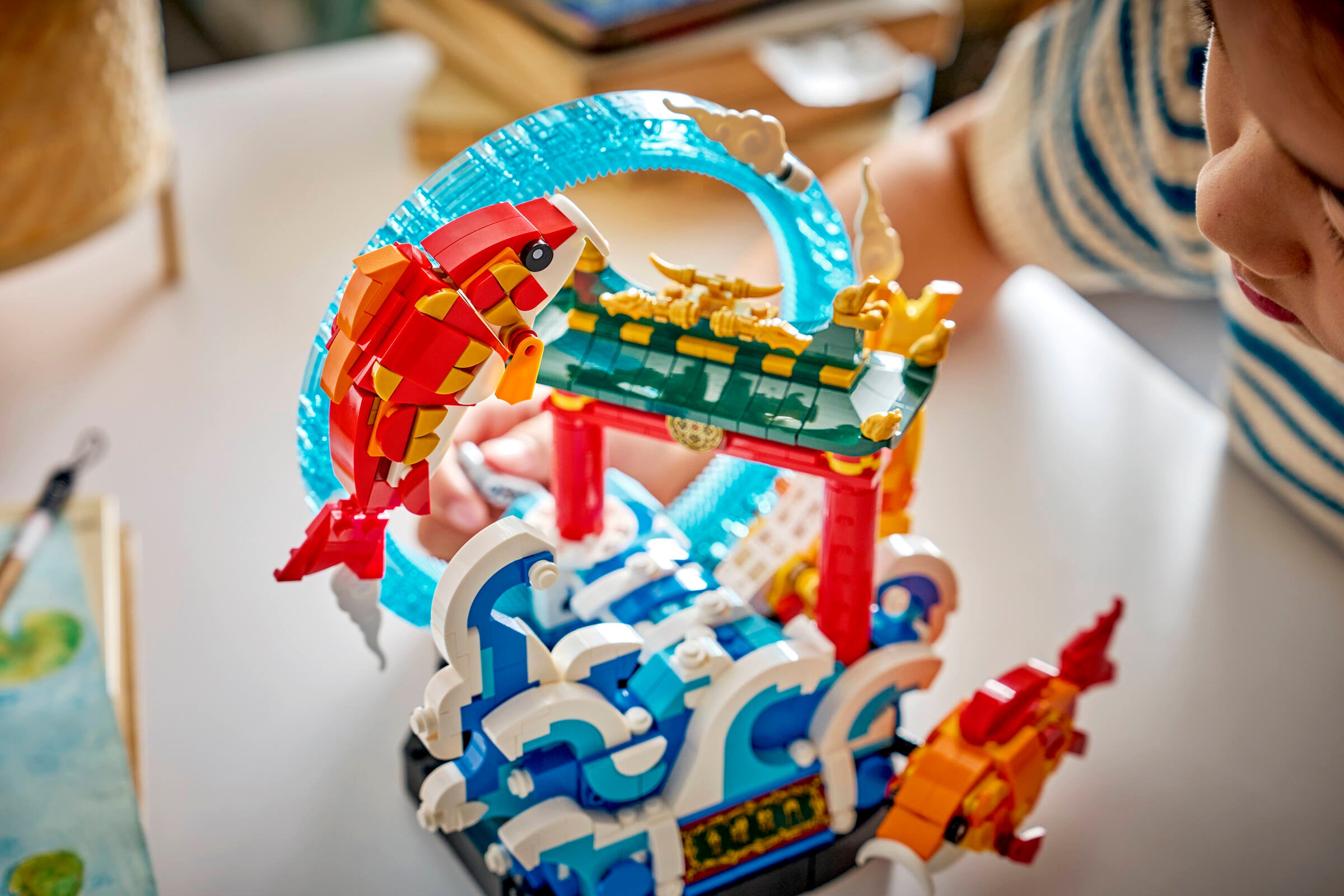 https://www.lego.com/cdn/cs/set/assets/bltf23fb0f337133c28/blt86e9a60d10a49026-80120_Lifestyle_cons_2.jpg