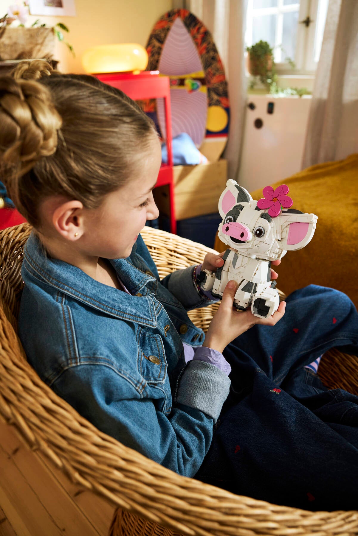 https://www.lego.com/cdn/cs/set/assets/blt3295450ffd265a83/bltbc19e105e483f56b-43292_Lifestyle_Cons_2.jpg